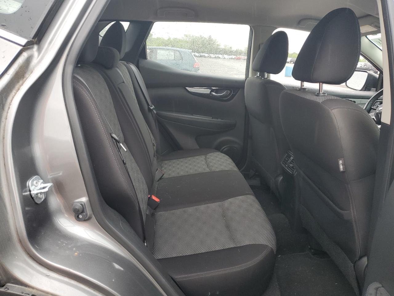 JN1BJ1CR5HW111483 2017 Nissan Rogue Sport S