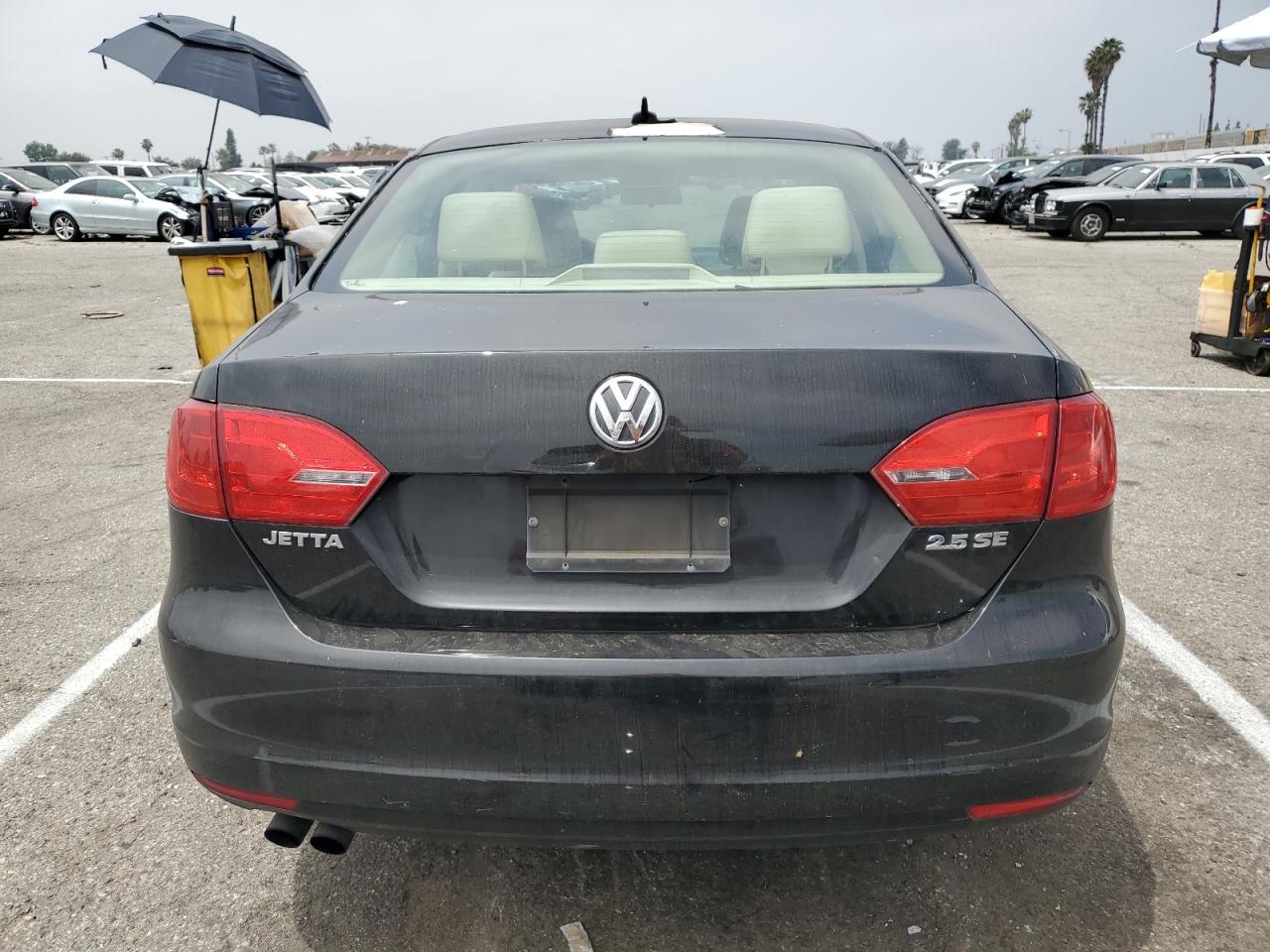 3VWDP7AJ3DM382649 2013 Volkswagen Jetta Se