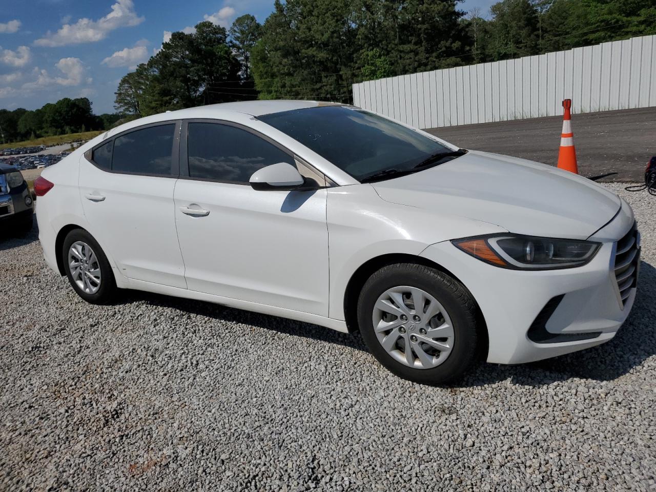 2017 Hyundai Elantra Se vin: 5NPD74LF0HH139175