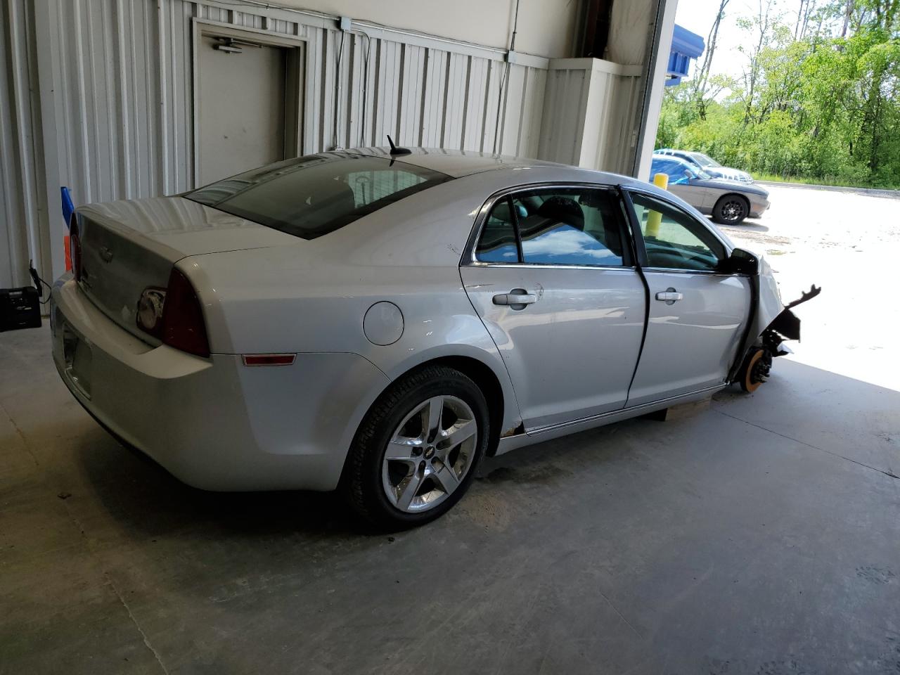 1G1ZC5EB4AF103841 2010 Chevrolet Malibu 1Lt