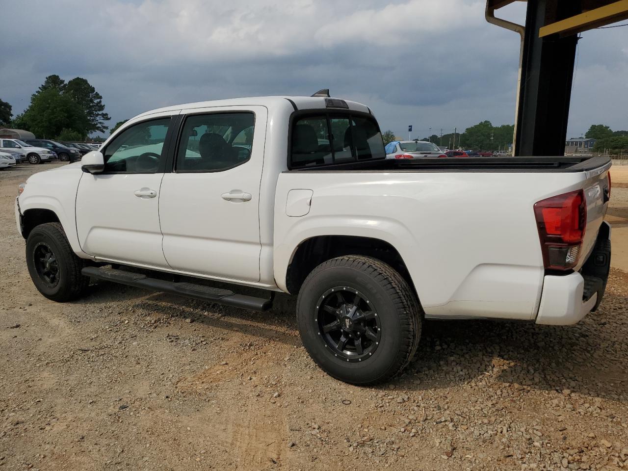 5TFAX5GN1JX131459 2018 Toyota Tacoma Double Cab