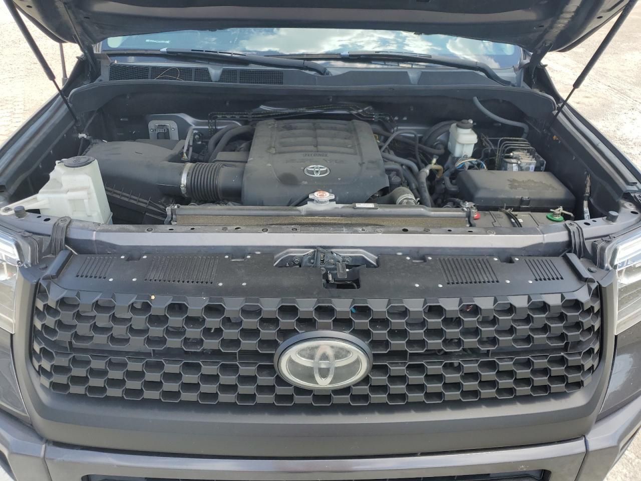 5TFAY5F19JX697963 2018 Toyota Tundra Crewmax 1794