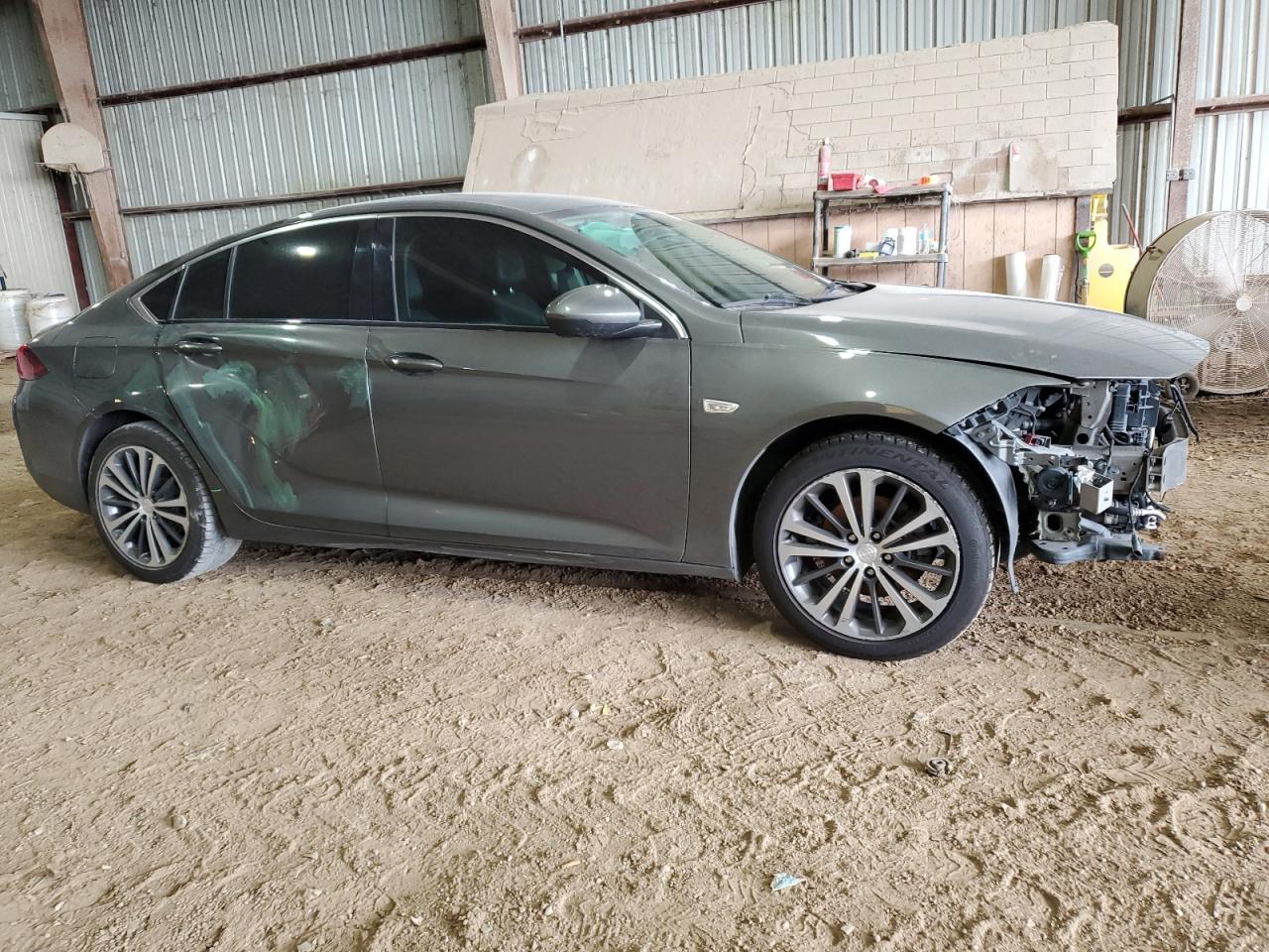 W04GP6SX1J1065503 2018 Buick Regal Essence