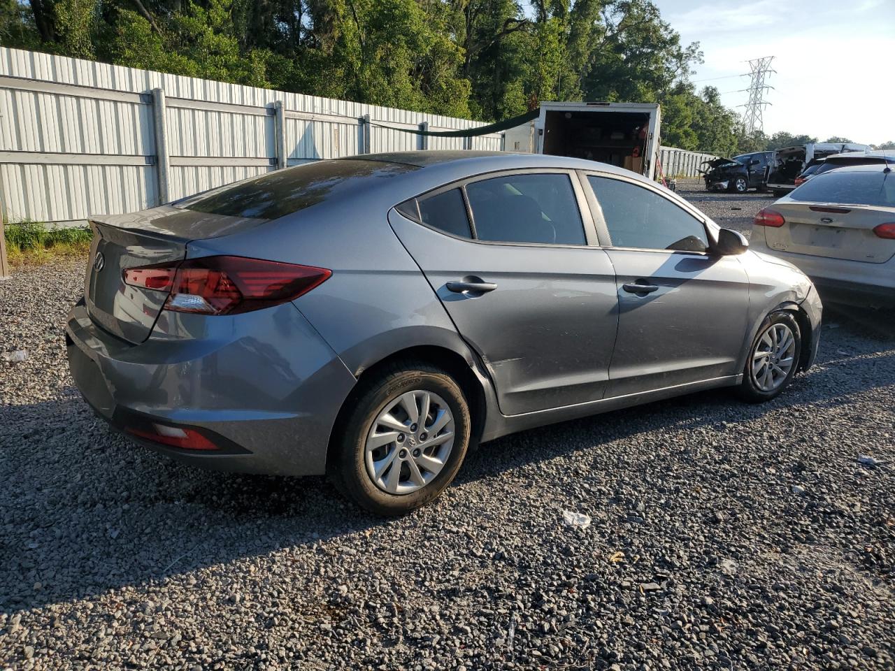 KMHD74LF4KU863847 2019 Hyundai Elantra Se