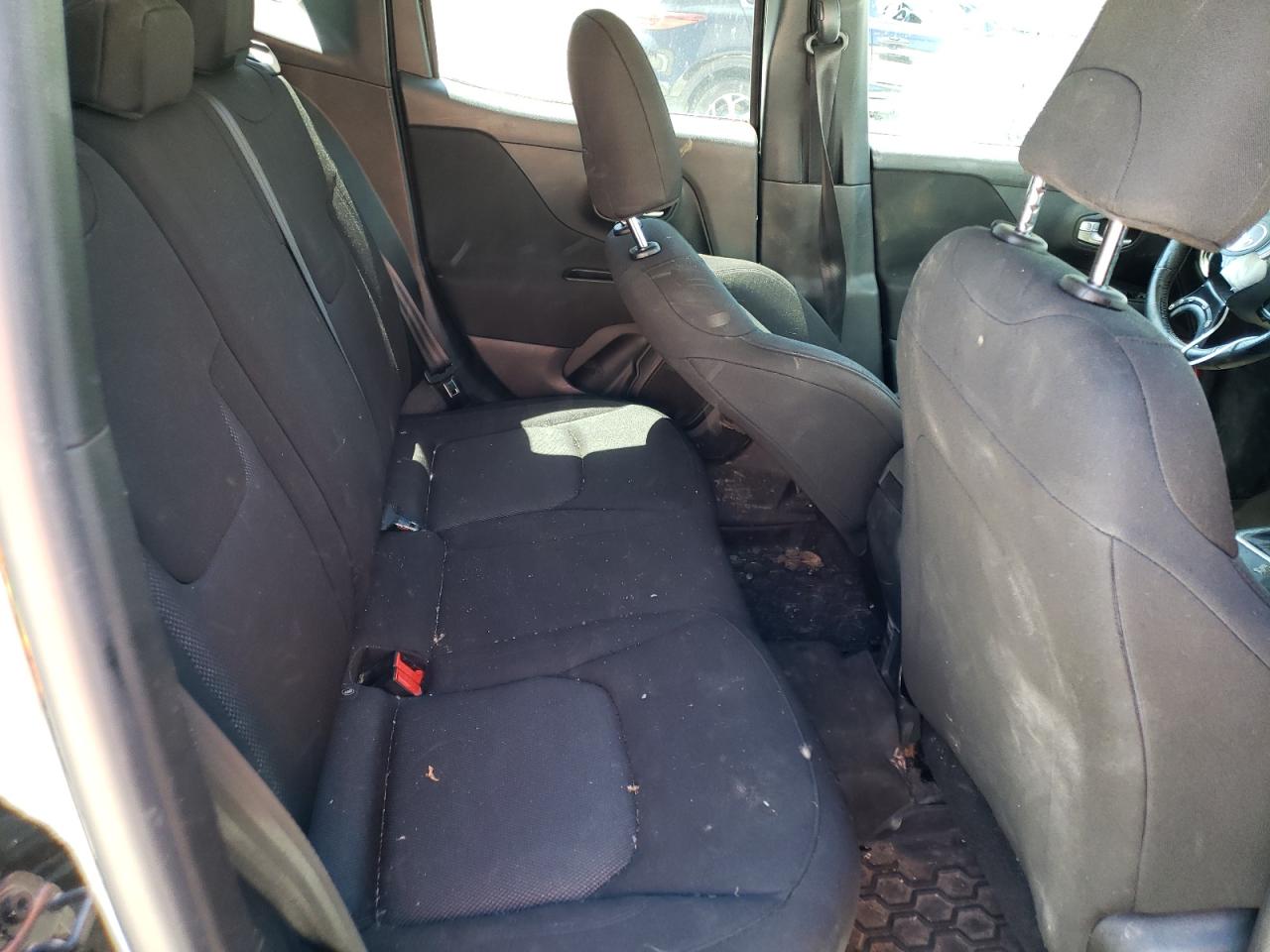 ZACNJBAB4LPL55523 2020 Jeep Renegade Sport