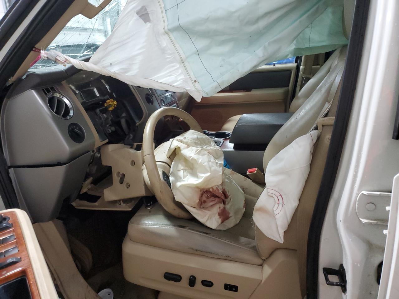 1FMFU18568LA42733 2008 Ford Expedition Eddie Bauer