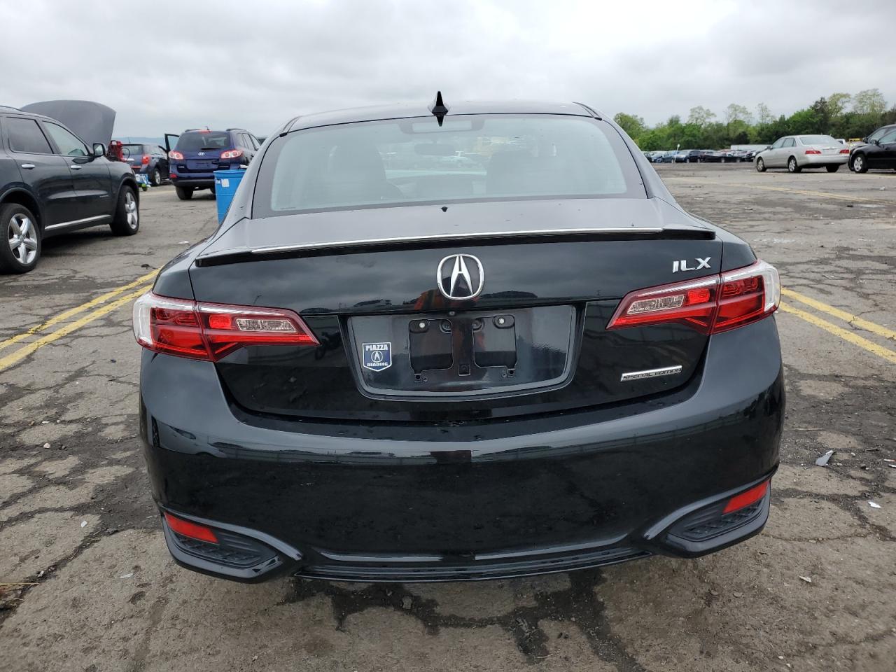 19UDE2F49JA003968 2018 Acura Ilx Special Edition