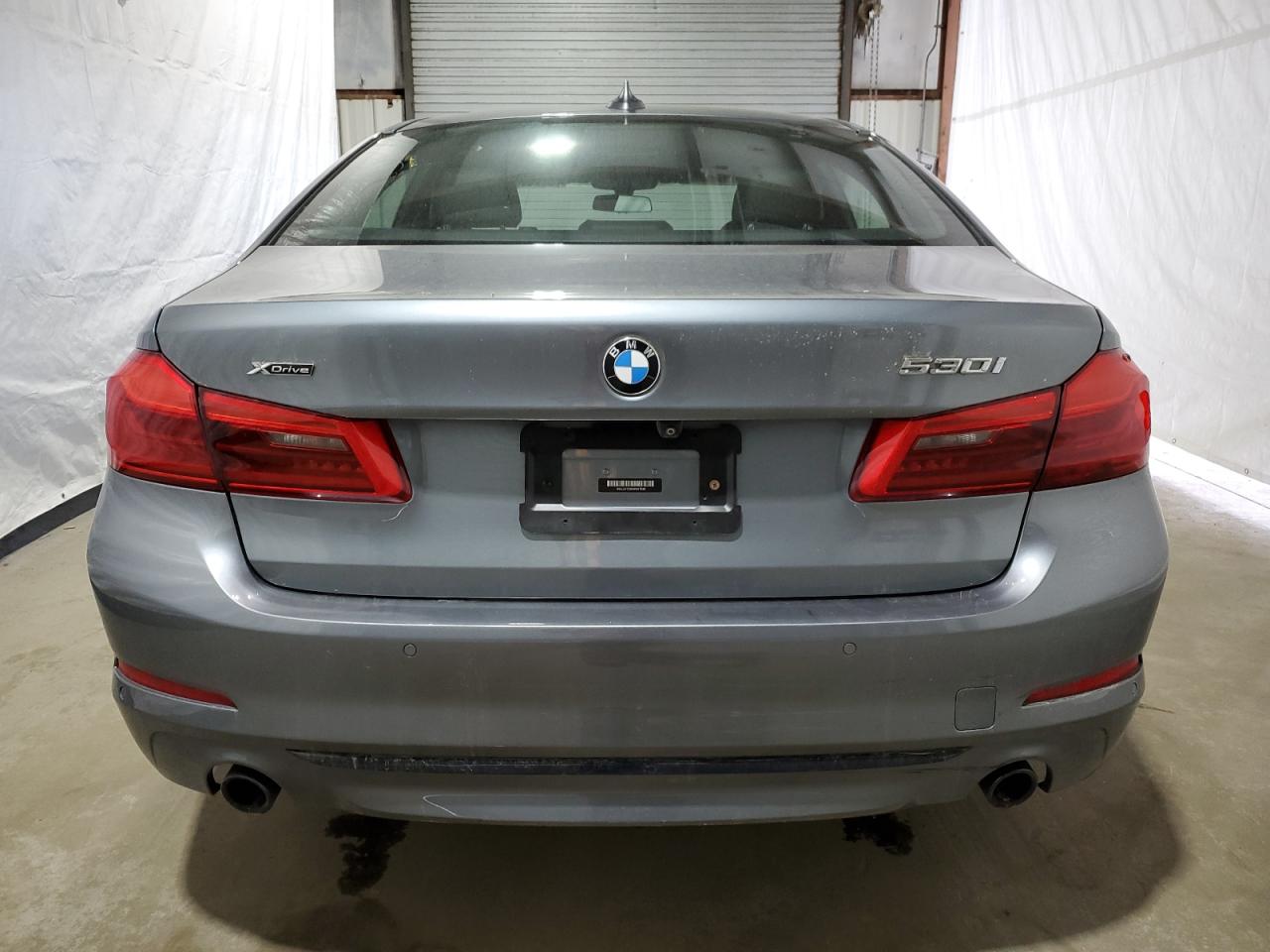 WBAJA7C56KWW27848 2019 BMW 530 Xi