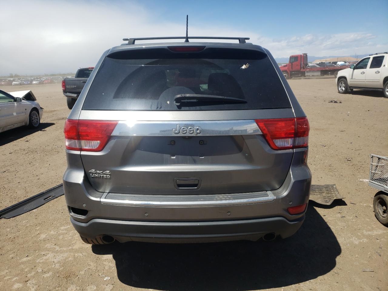 1J4RR5GT7BC715203 2011 Jeep Grand Cherokee Limited