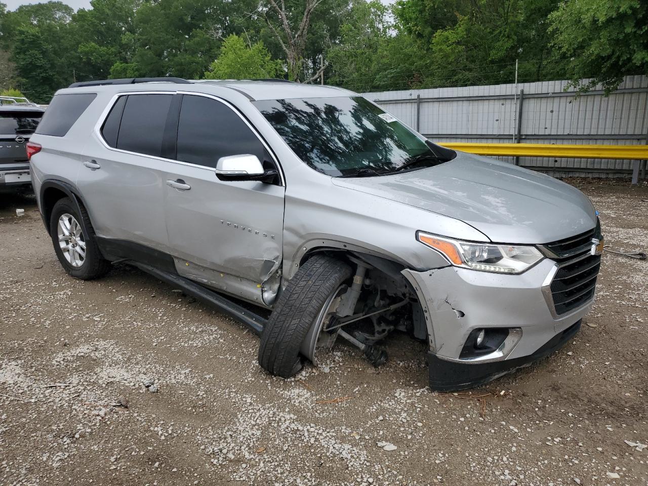 1GNERGKW8KJ310813 2019 Chevrolet Traverse Lt