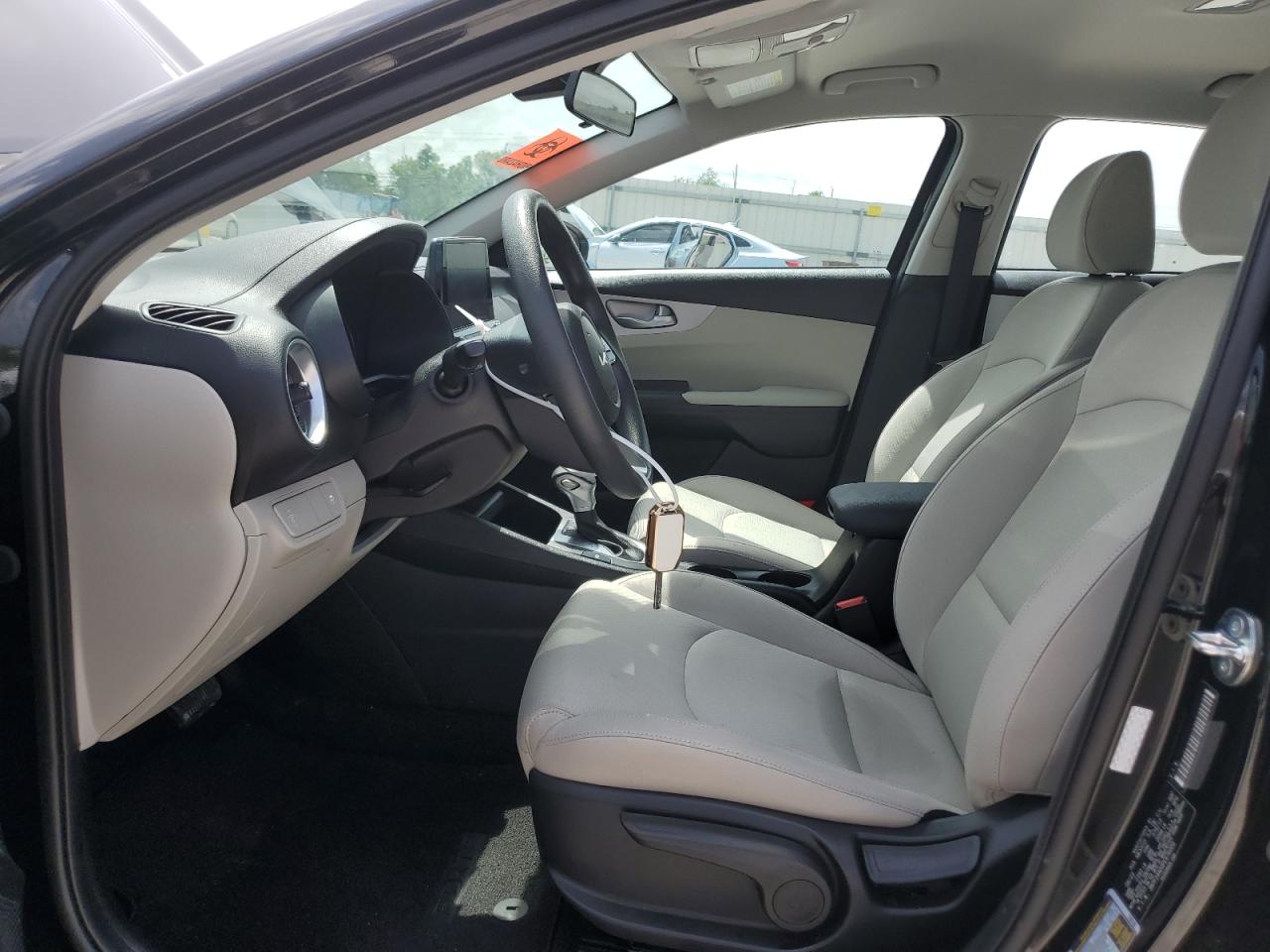 3KPF24AD0PE676009 2023 Kia Forte Lx