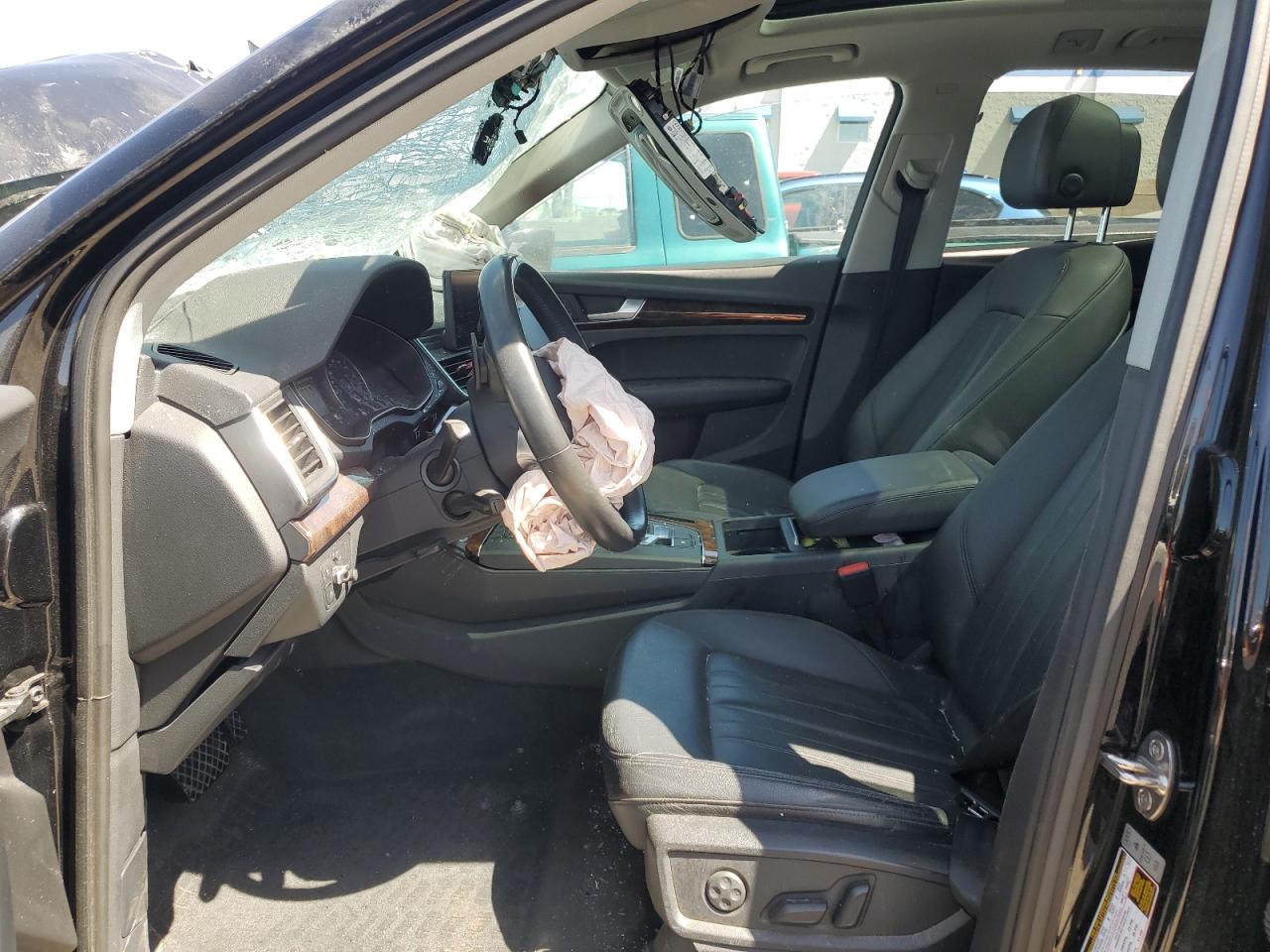 WA1ANAFY4J2002441 2018 Audi Q5 Premium