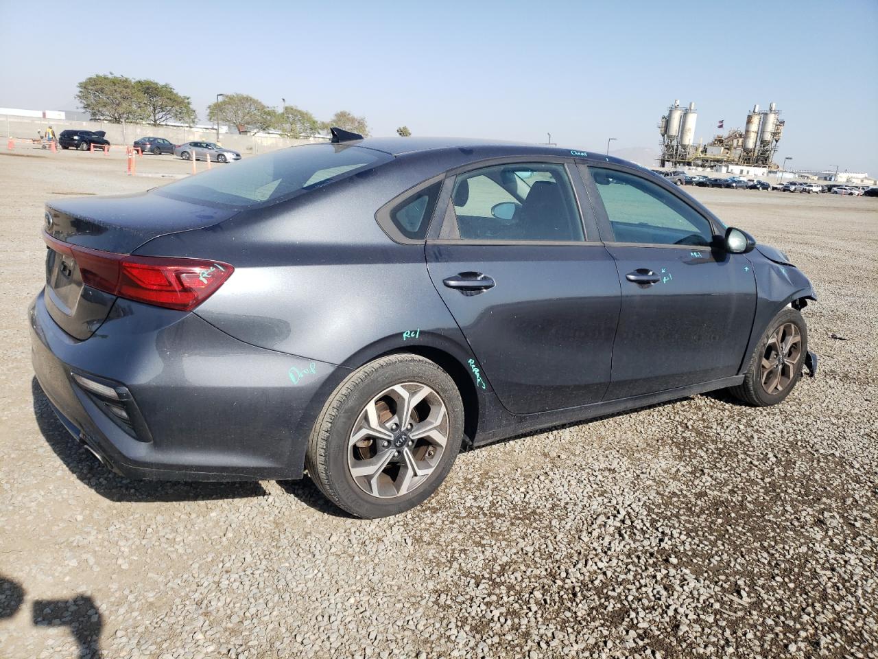 3KPF24AD2KE111835 2019 Kia Forte Fe