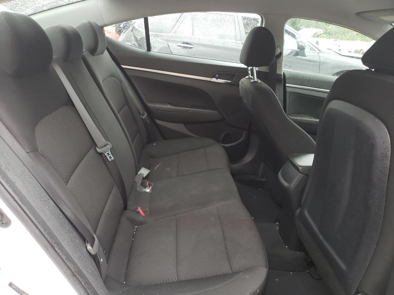 5NPD74LF1KH488949 2019 Hyundai Elantra Se