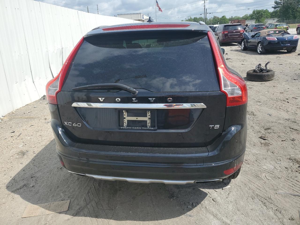 YV426MDB8F2590386 2015 Volvo Xc60 T5 Premier