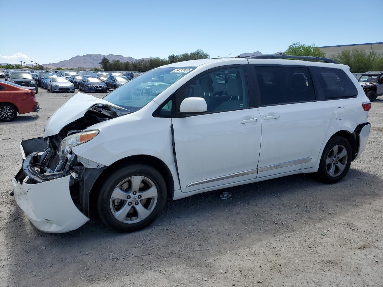 5TDKZ3DC9HS843109 2017 Toyota Sienna Le