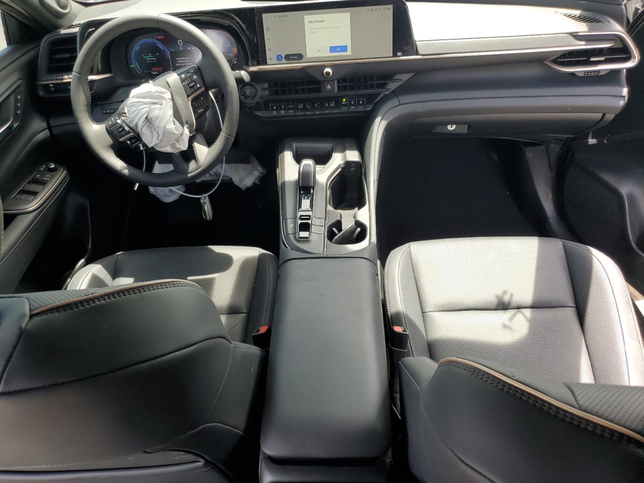 JTDAAAAF0P3006335 2023 Toyota Crown Xle