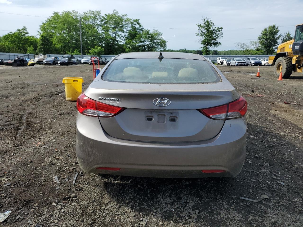 5NPDH4AE3DH201928 2013 Hyundai Elantra Gls