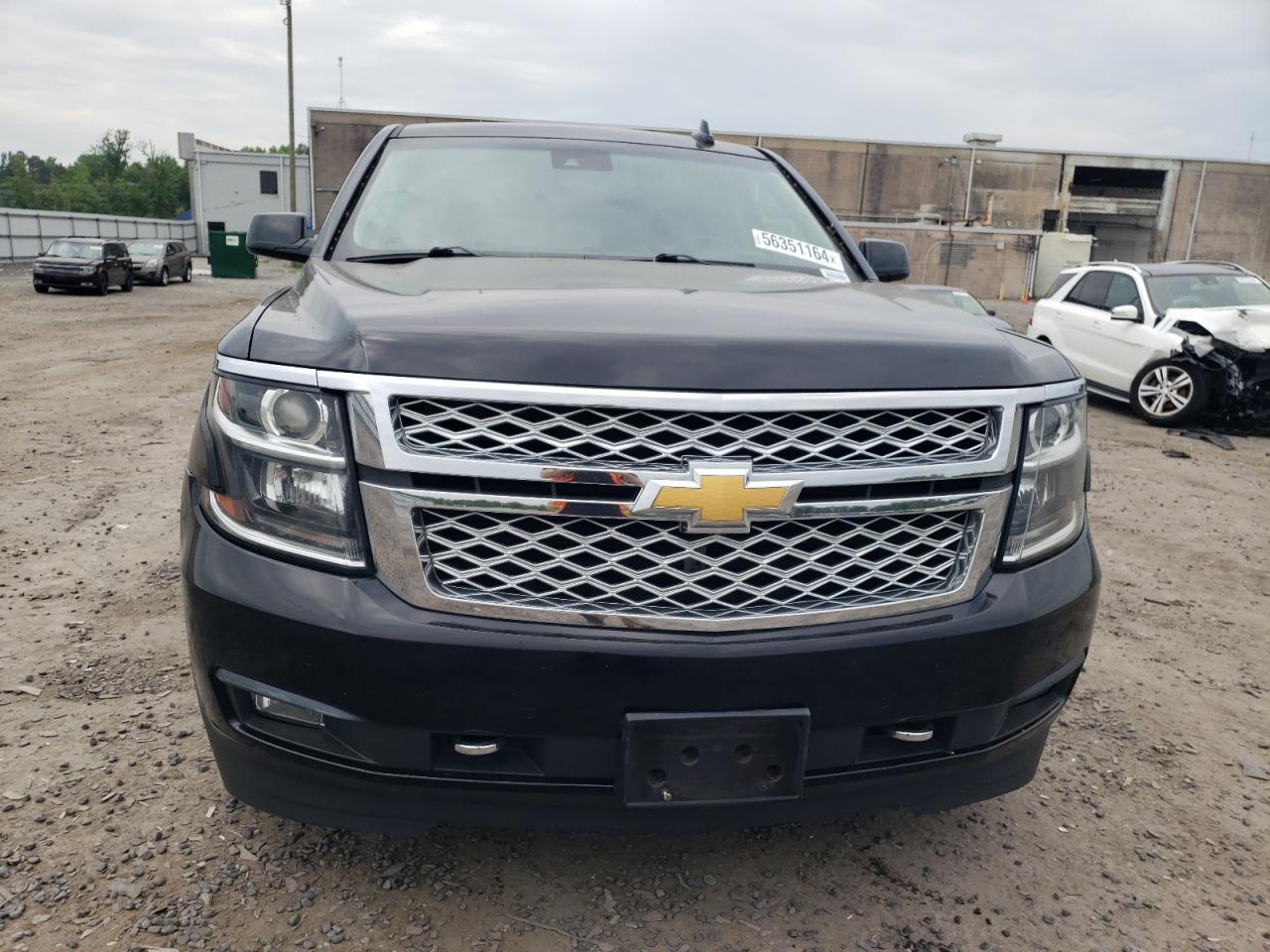 1GNSKHKC0KR152150 2019 Chevrolet Suburban K1500 Lt