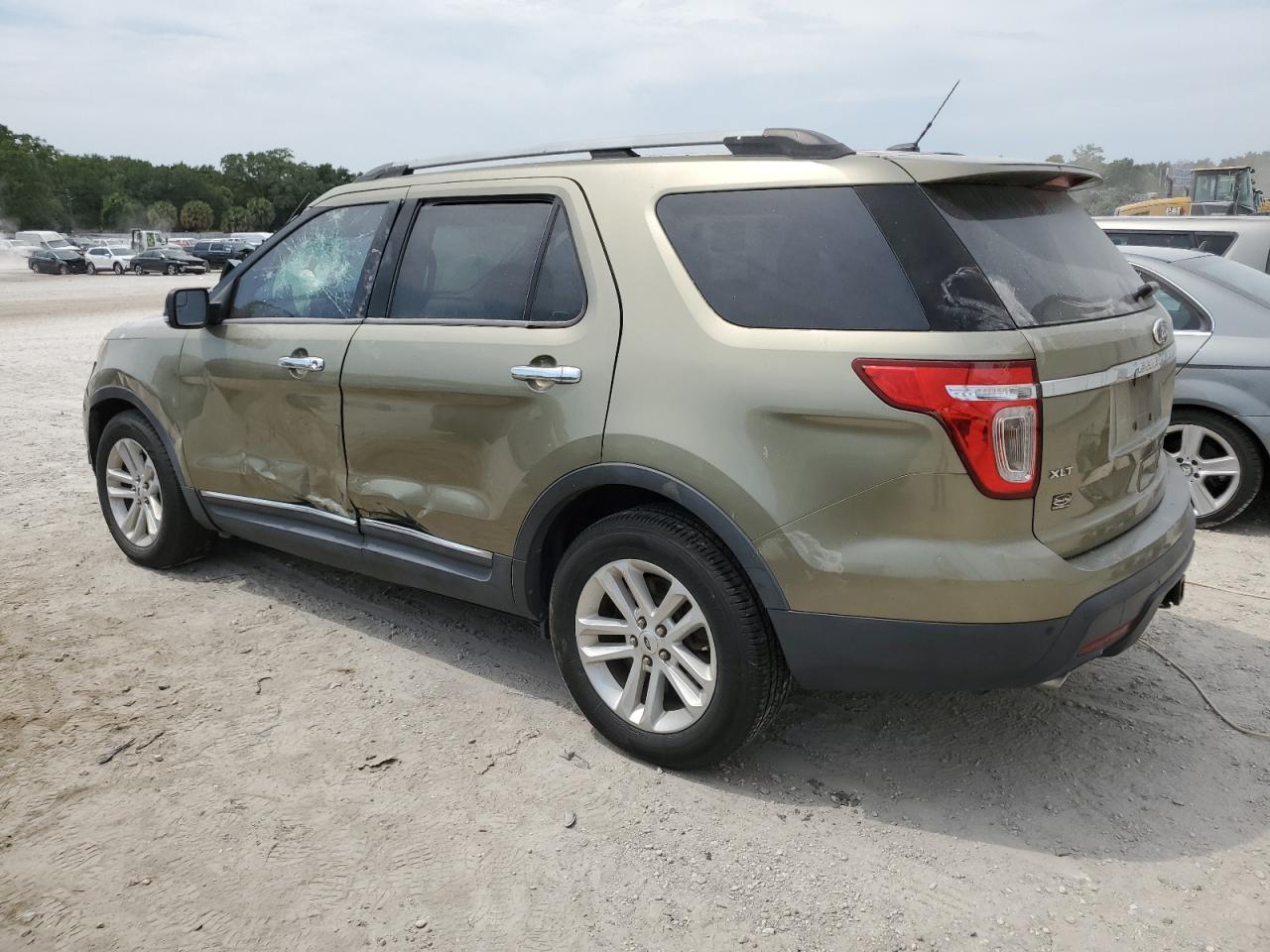 1FM5K7D89DGB73565 2013 Ford Explorer Xlt