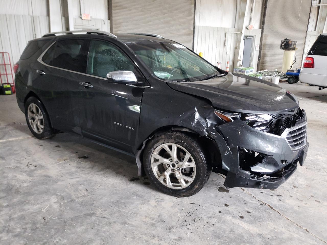 2019 Chevrolet Equinox Premier vin: 2GNAXXEV2K6144275