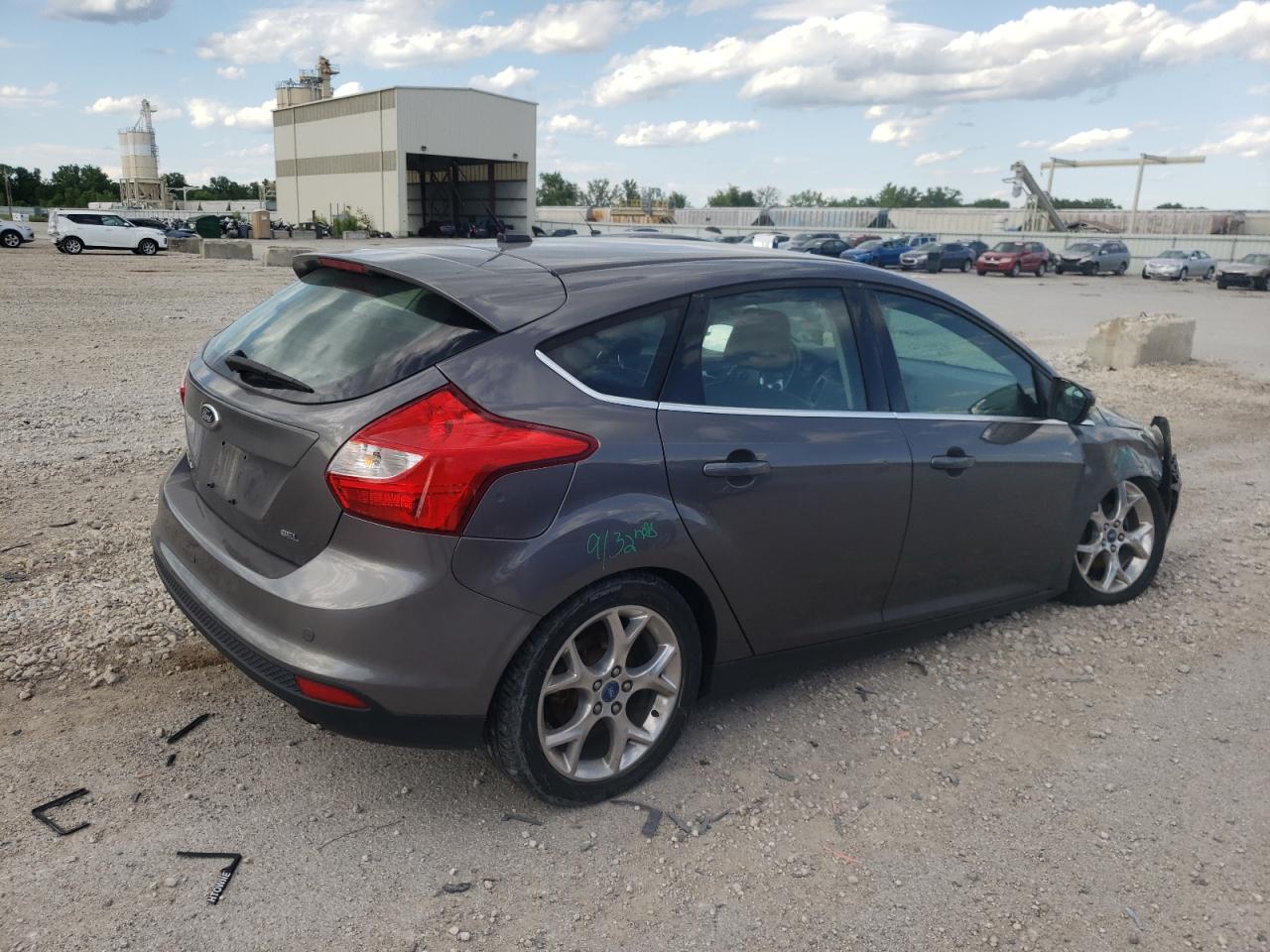 2012 Ford Focus Sel vin: 1FAHP3M2XCL216877