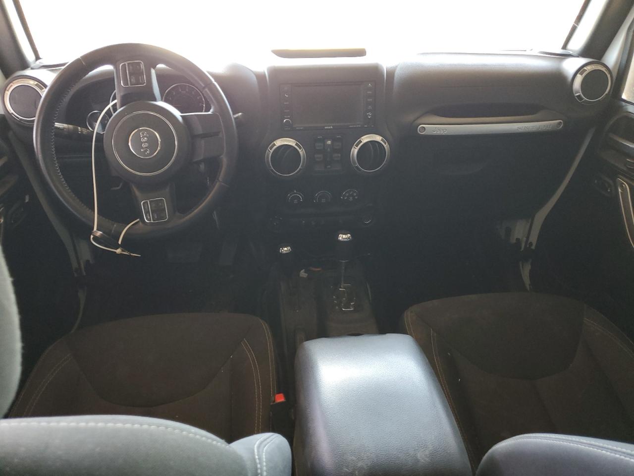 1C4BJWFG5GL263008 2016 Jeep Wrangler Unlimited Rubicon