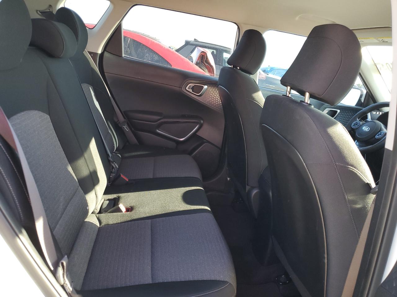 KNDJ23AU0L7725918 2020 Kia Soul Lx