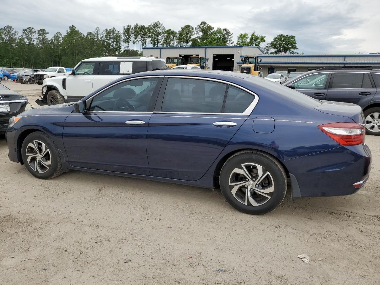 1HGCR2F31GA124932 2016 Honda Accord Lx