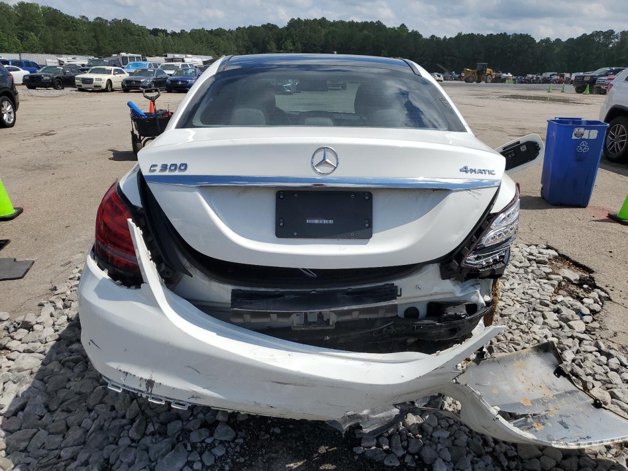 55SWF4KB3HU197563 2017 Mercedes-Benz C 300 4Matic