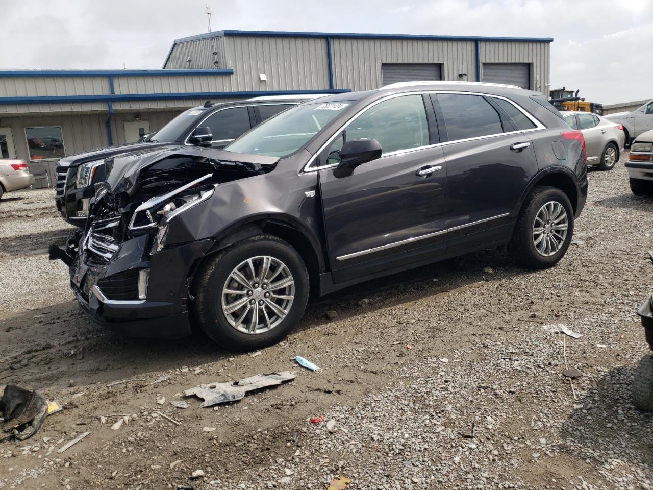 1GYKNCRS2JZ217394 2018 Cadillac Xt5 Luxury