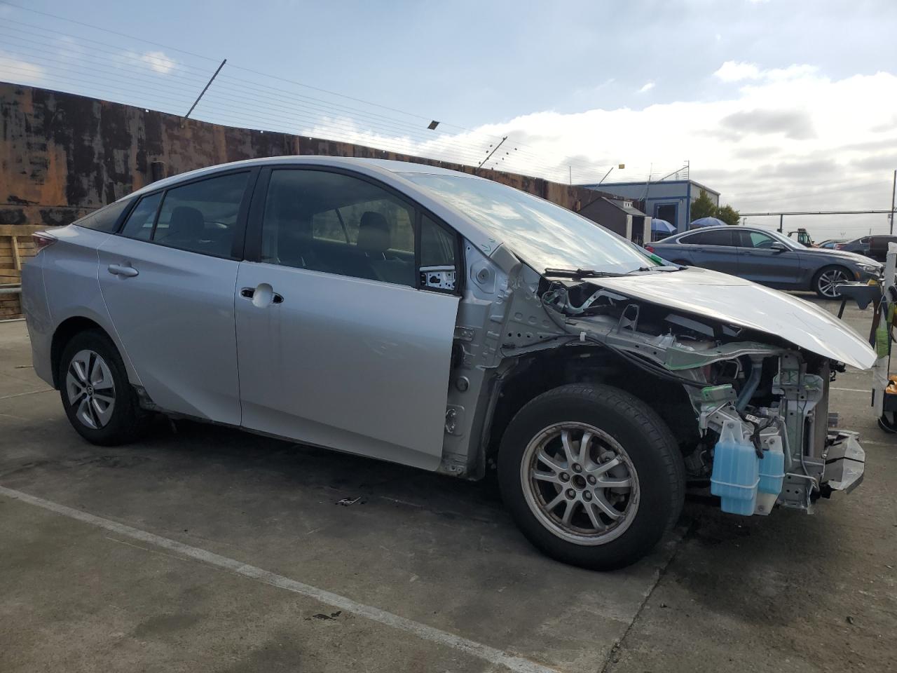 JTDKBRFU9J3582553 2018 Toyota Prius