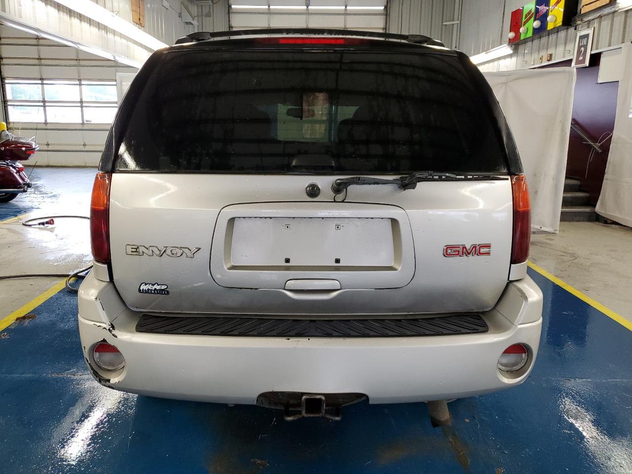 1GKDT13S352339704 2005 GMC Envoy