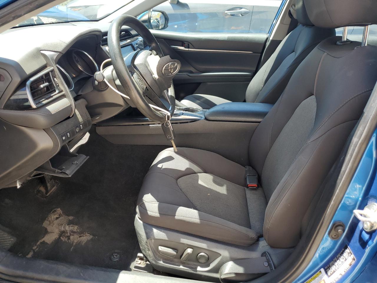 2019 Toyota Camry L vin: 4T1B11HK6KU210420