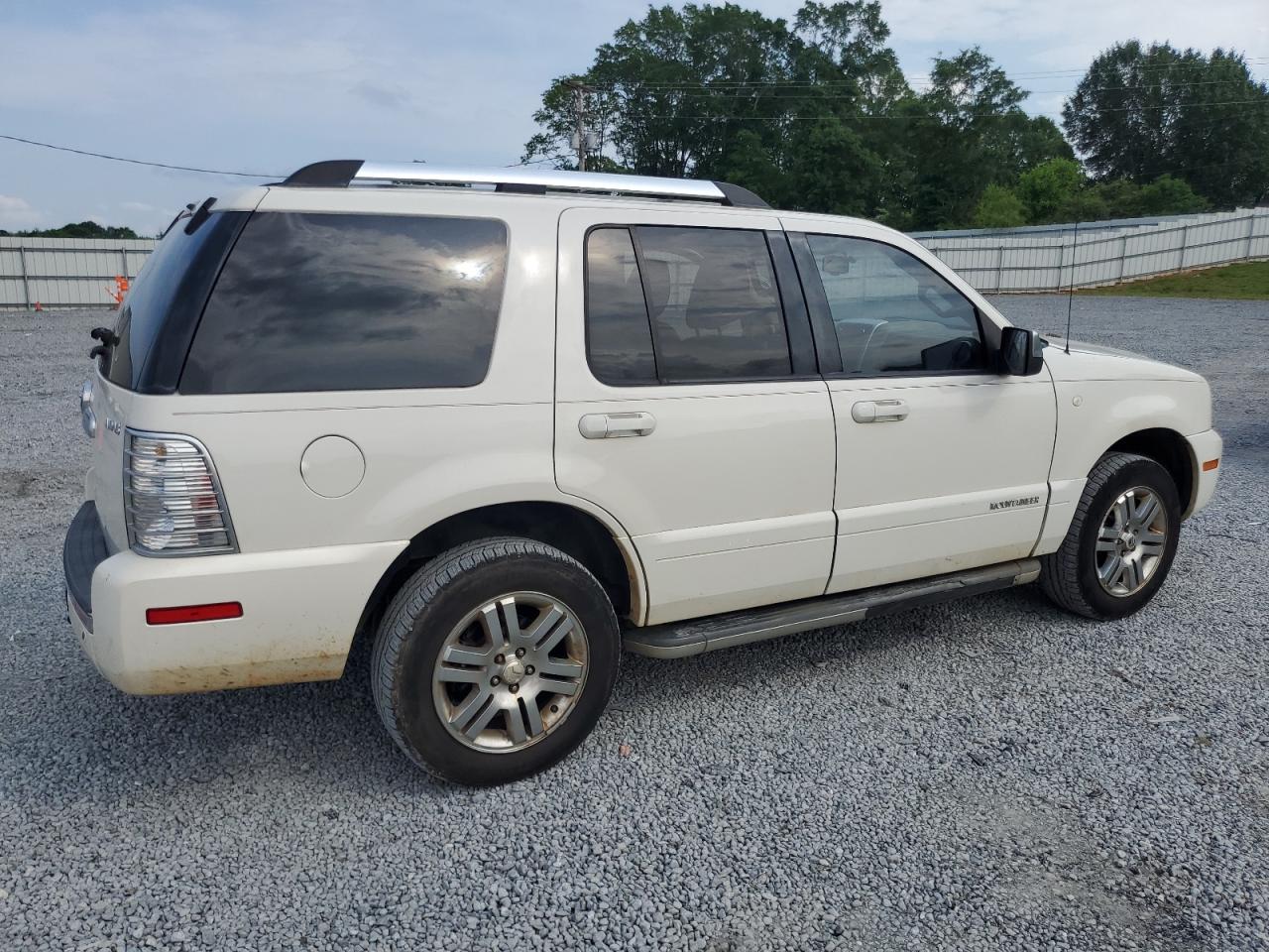 4M2EN4J83AUJ00374 2010 Mercury Mountaineer Premier