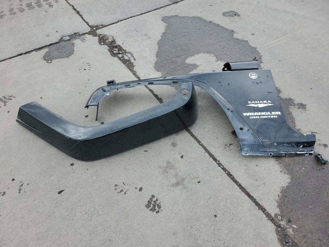 1J4HA5H13BL519095 2011 Jeep Wrangler Unlimited Sahara