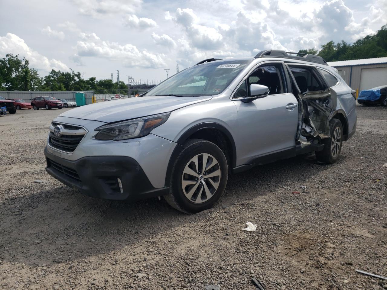 4S4BTACCXN3172663 2022 Subaru Outback Premium