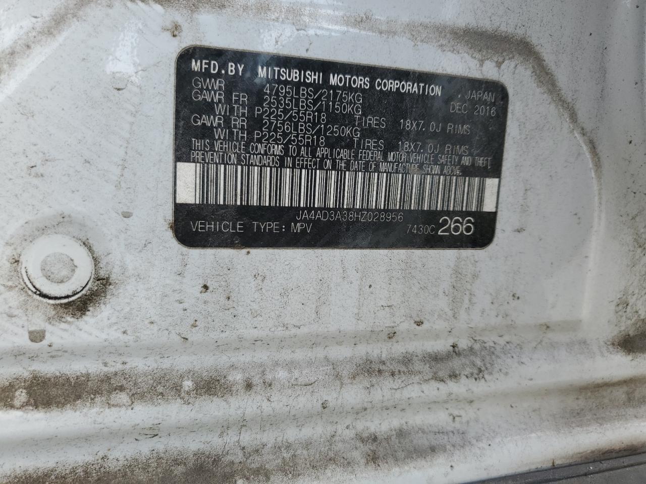 JA4AD3A38HZ028956 2017 Mitsubishi Outlander Se