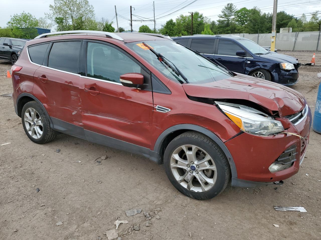 1FMCU9J96EUC56562 2014 Ford Escape Titanium