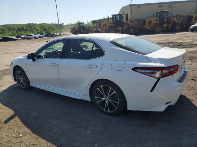 VIN 4T1B11HK5JU042865 2018 Toyota Camry, L no.2