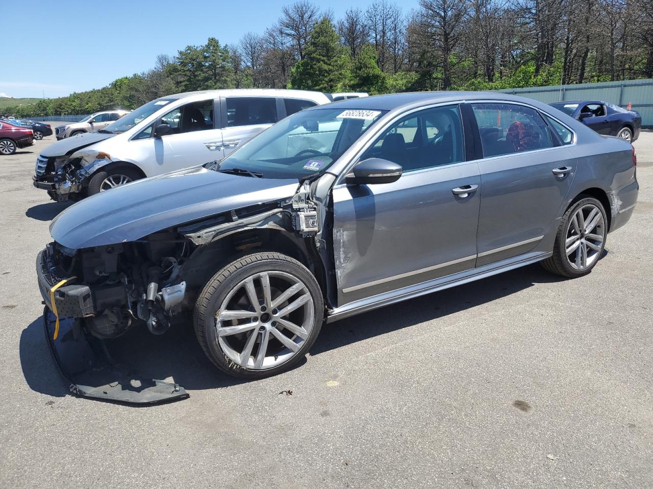 1VWDT7A33HC061733 2017 Volkswagen Passat R-Line