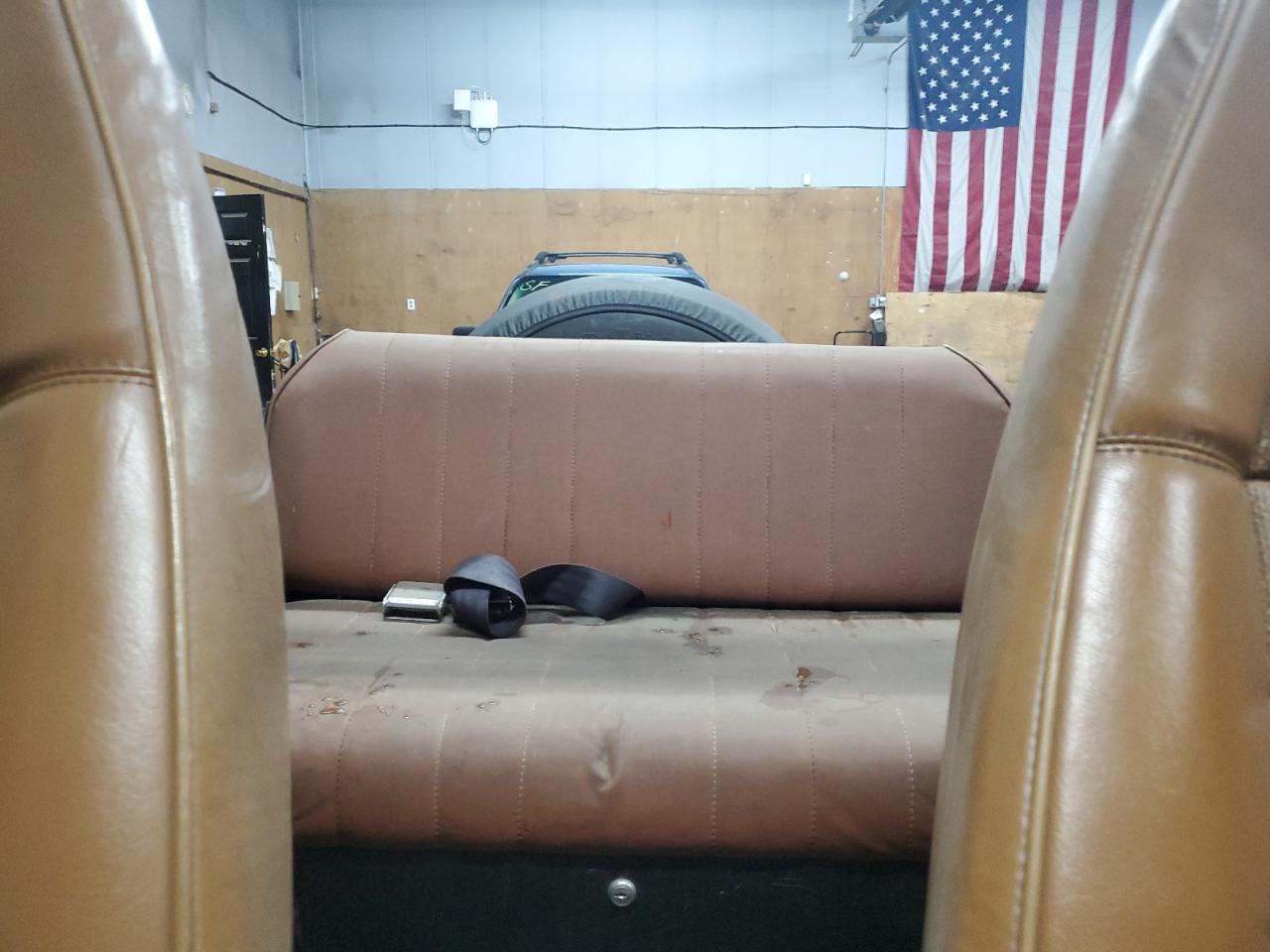 2J4FY19P6NJ530794 1992 Jeep Wrangler / Yj S