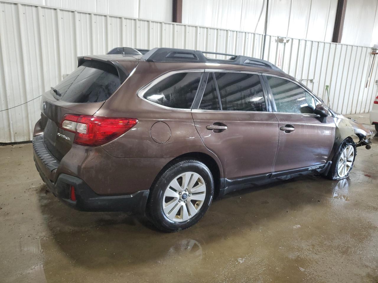 4S4BSAHC8K3290945 2019 Subaru Outback 2.5I Premium