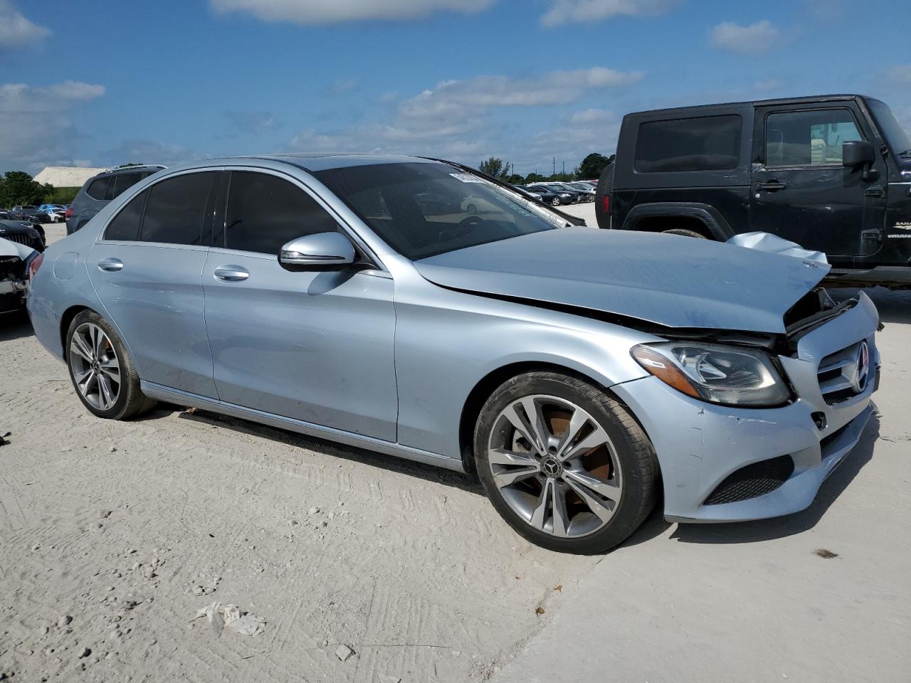 55SWF4JB3JU248020 2018 Mercedes-Benz C 300