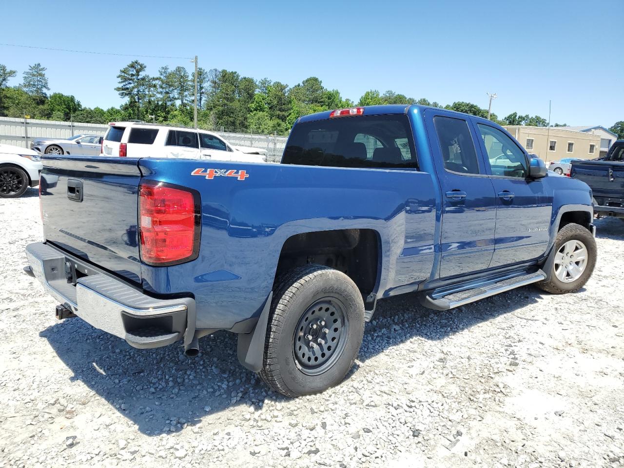 1GCVKREC9HZ326006 2017 Chevrolet Silverado K1500 Lt