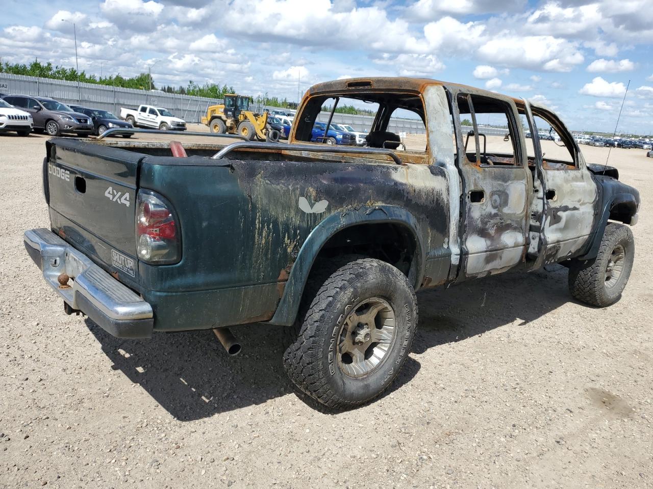 1B7HG2AZ6YS726520 2000 Dodge Dakota Quad