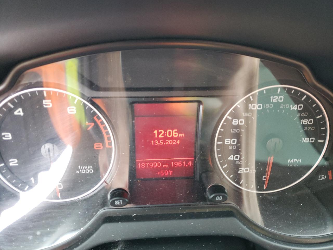 WA1CFAFP5CA130984 2012 Audi Q5 Premium