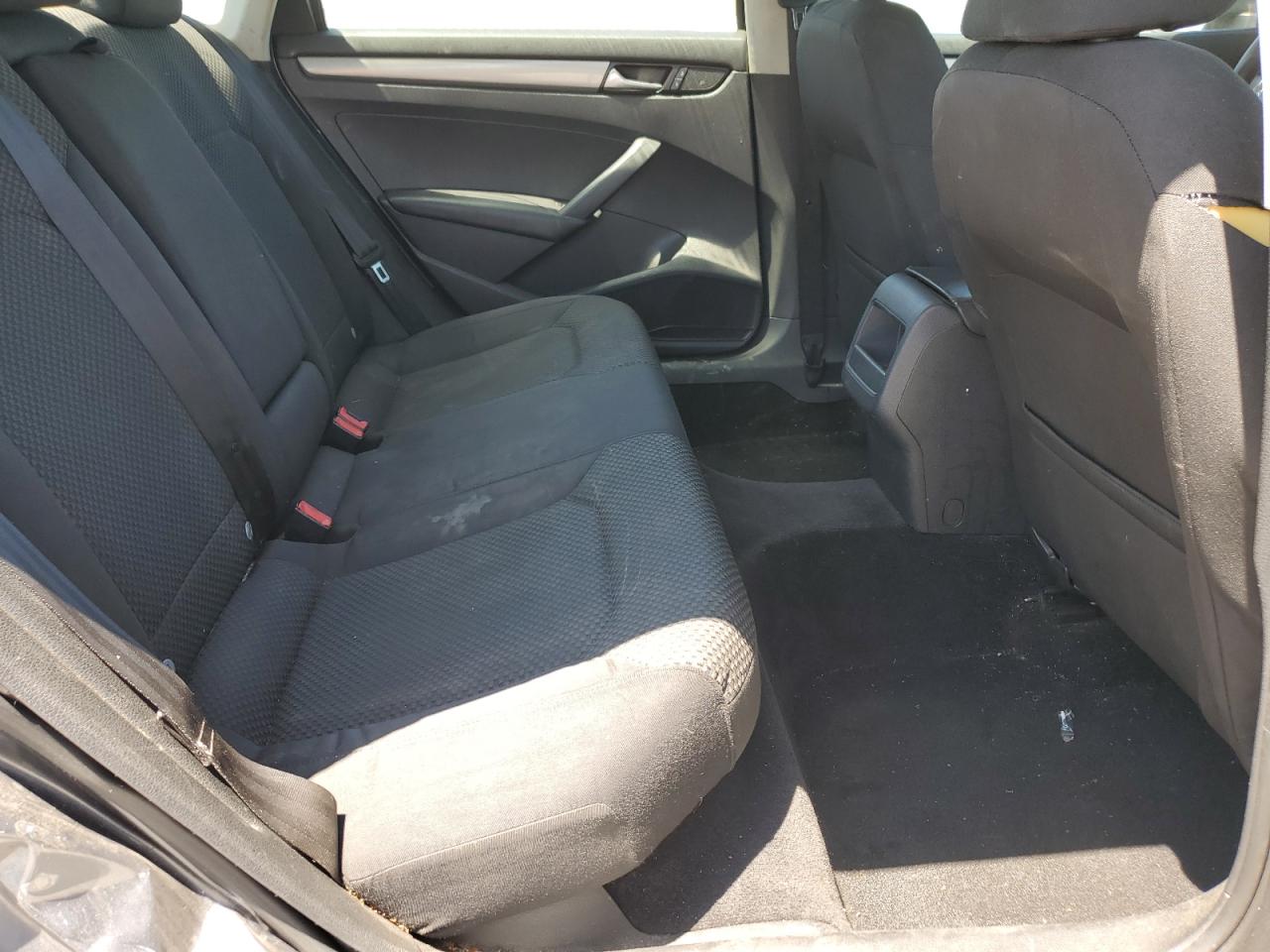 1VWAP7A38DC047103 2013 Volkswagen Passat S