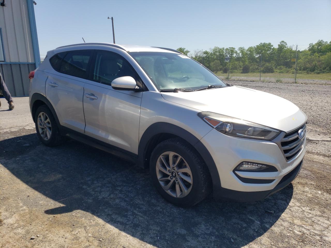 KM8J3CA40GU140093 2016 Hyundai Tucson Limited