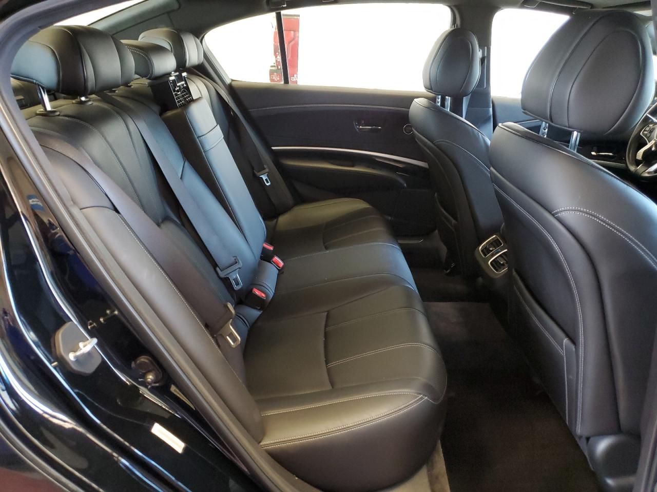 JH4KC1F55JC000406 2018 Acura Rlx Tech